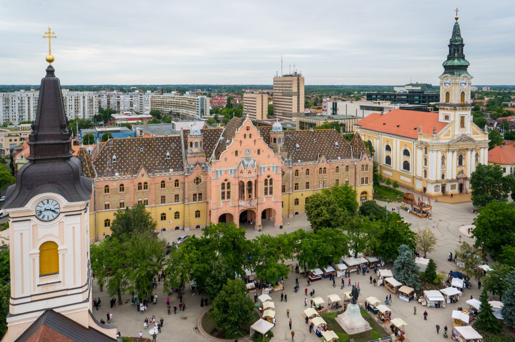 Kecskemét főtere és a Városháza